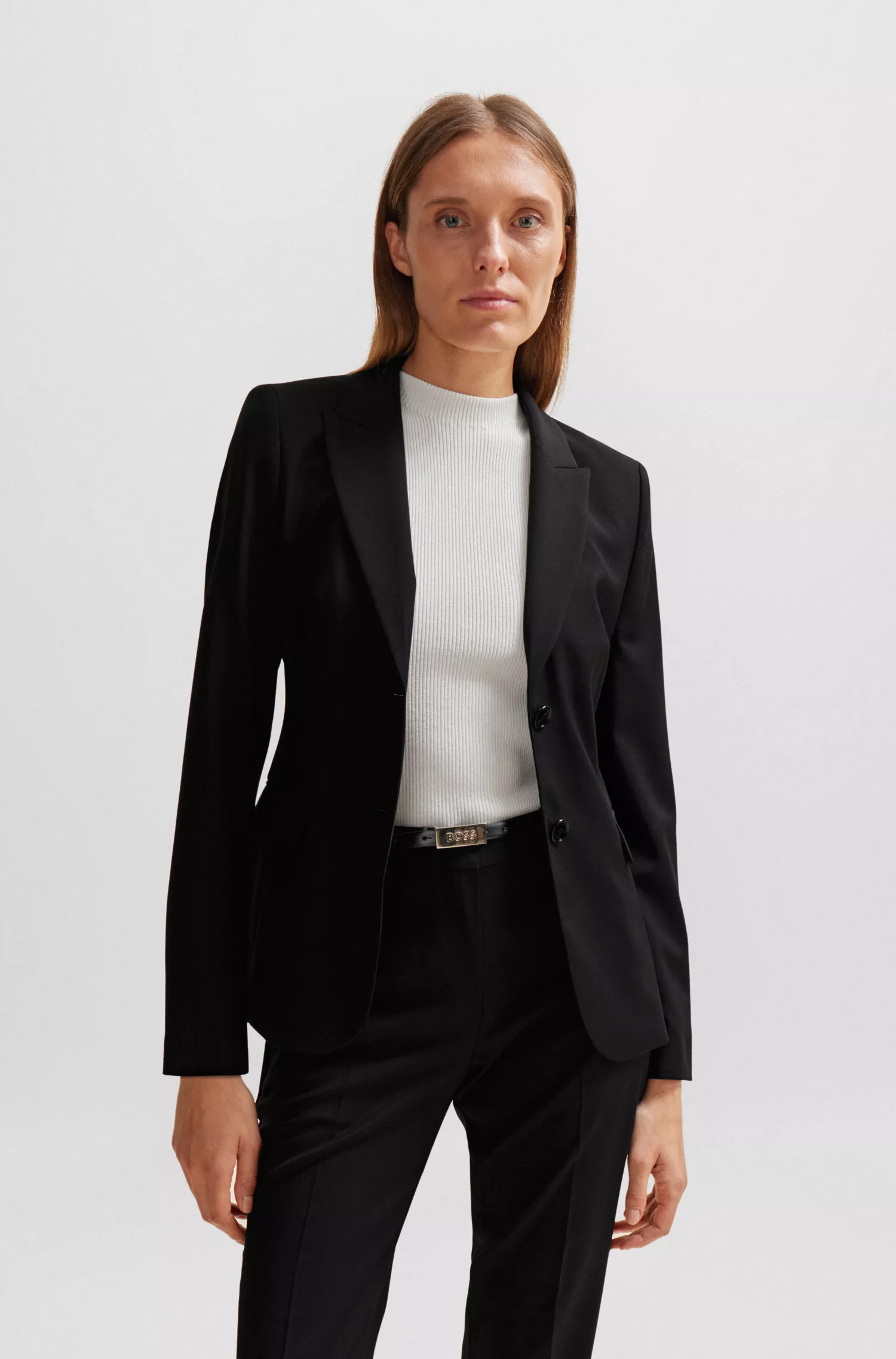 Jaqueta BOSS preta de corte regular em lã virgem.