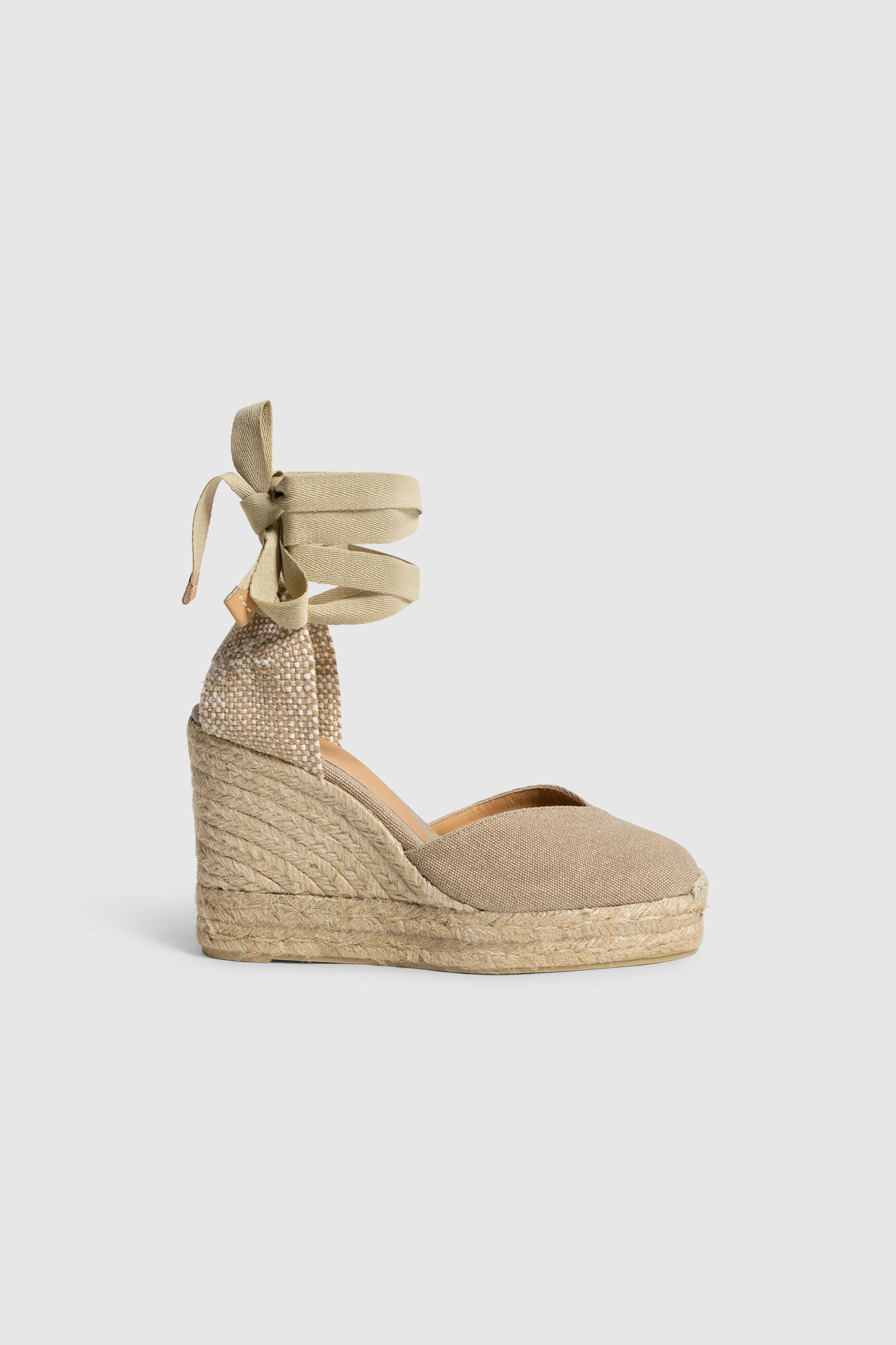 Sapatos de salto plataforma em lona transparente - Cor areia