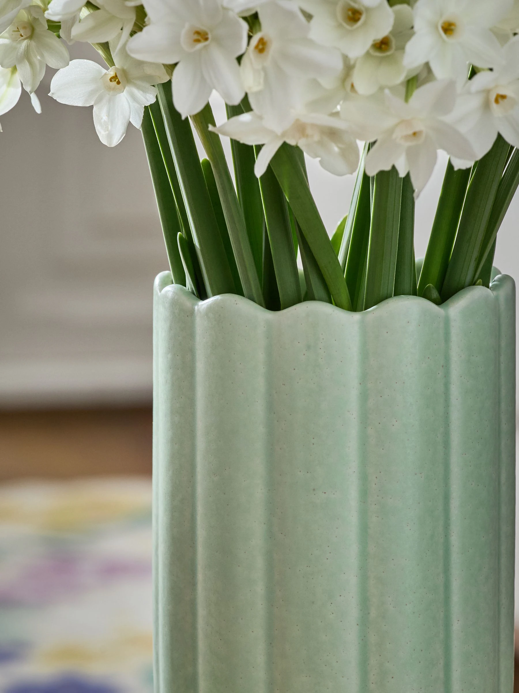 Ceramic Scallop Detail Small Vase