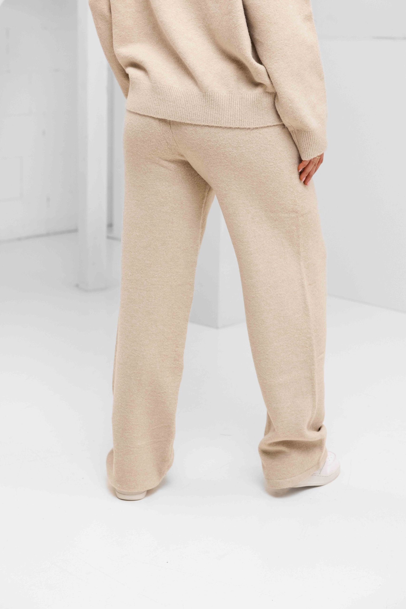 Malelions Oversized Knitted Trainingspak Dames Beige
