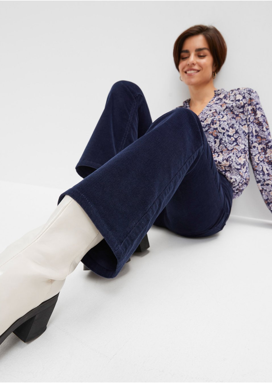 Pantalon stretch en velours côtelé, coupe bootcut