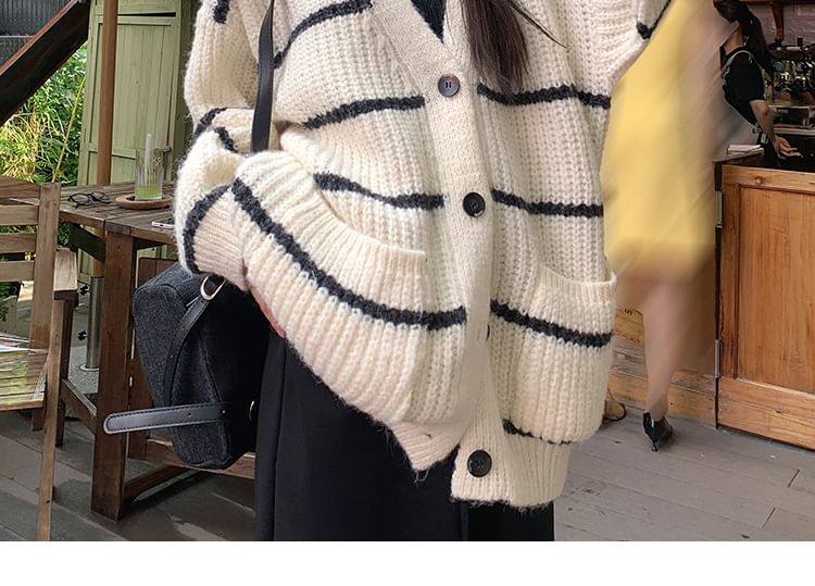 Essere - V-hals gestreept oversized vest