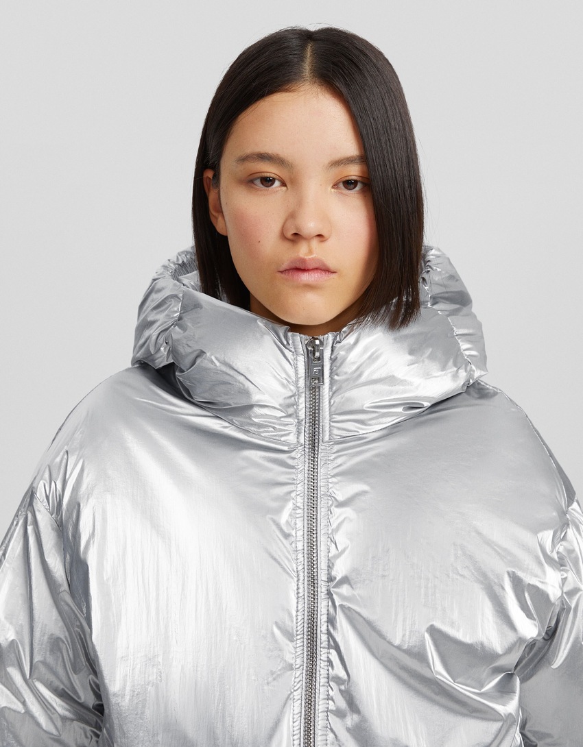 Jaqueta puffer metálica