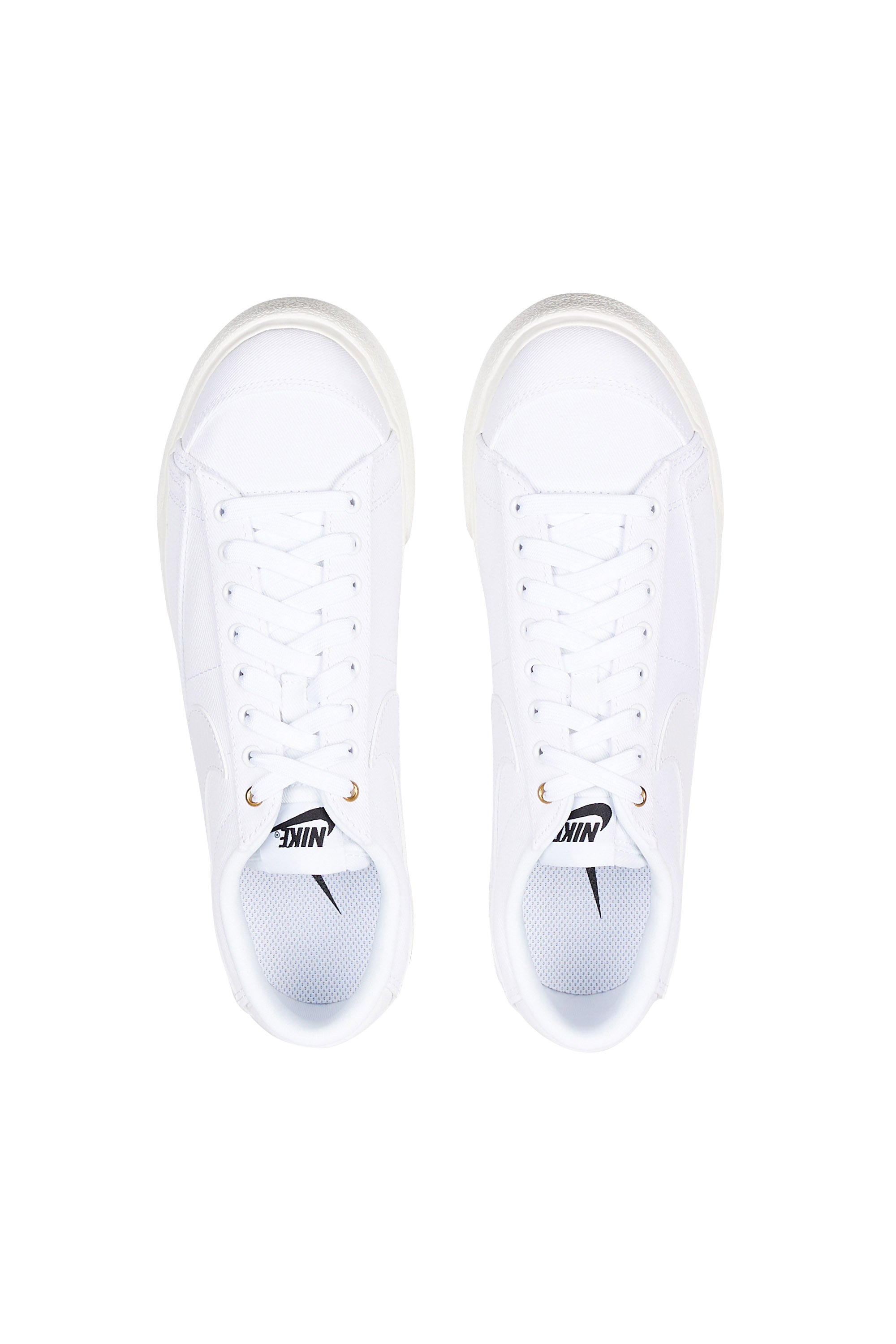 NIKE Baskets BLAZER LOW PLATFORM CNVS Blanc