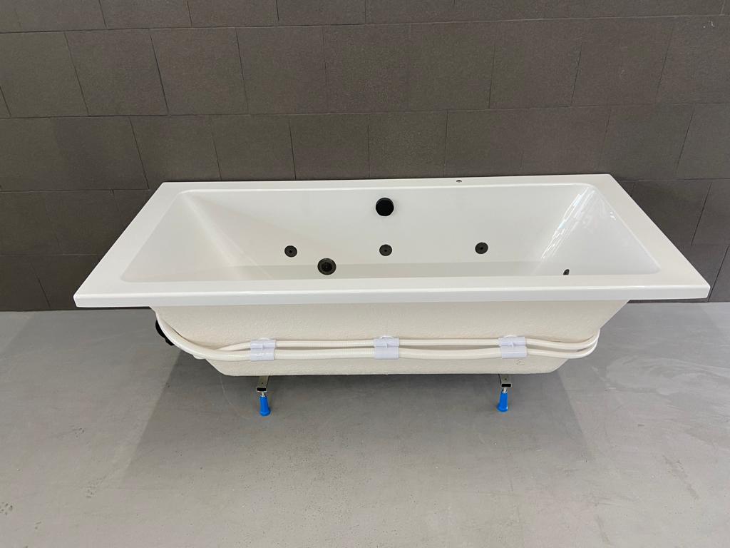 Lambini Designs Cube bubbelbad 180x80cm elektronisch 6 4 2 hydrojets zwart