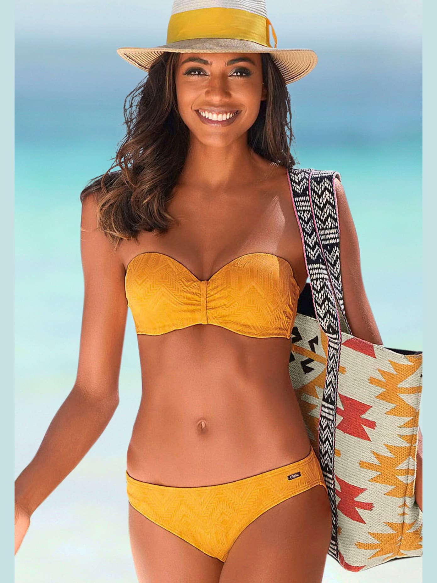 Maillot de bain bandeau à armatures matière structurée tendance