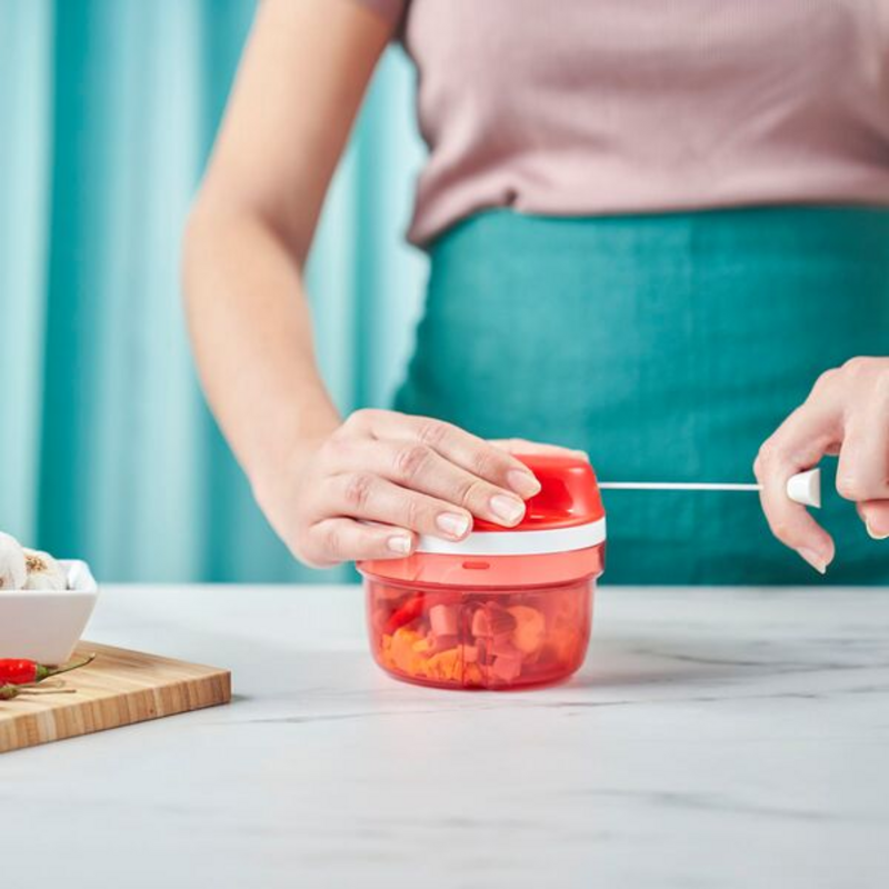 SuperSonic® Turbo inkl. Rezeptkarten Der Zwiebelschneider zum Zerkleinern im Handumdrehen!