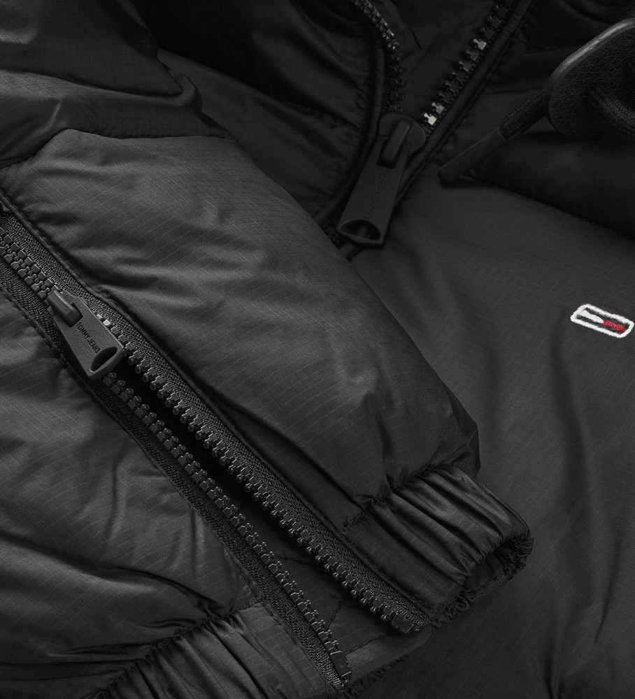 Jaqueta puffer com capuz Tommy Jeans, preta