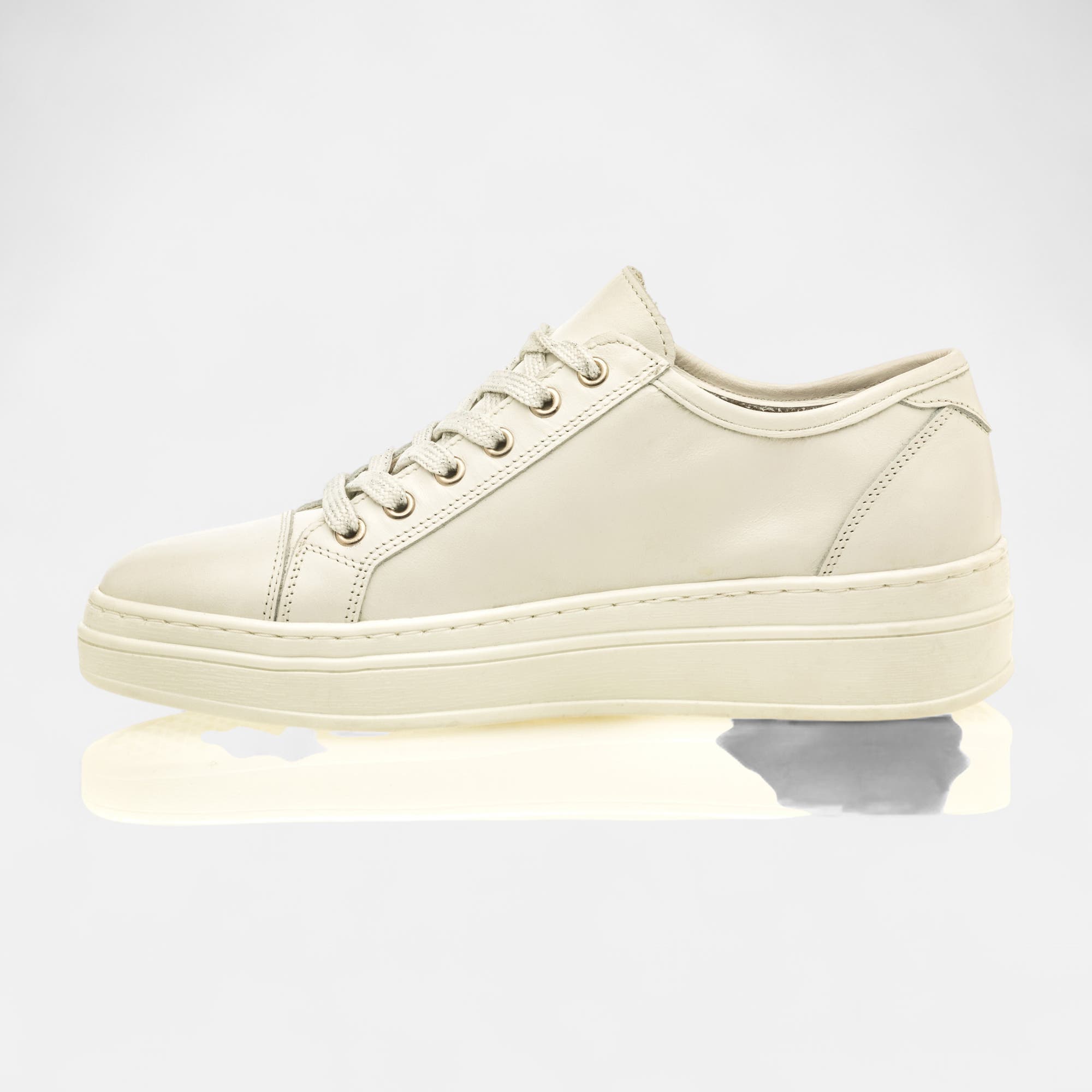 Baskets basses Femme en cuir blanc