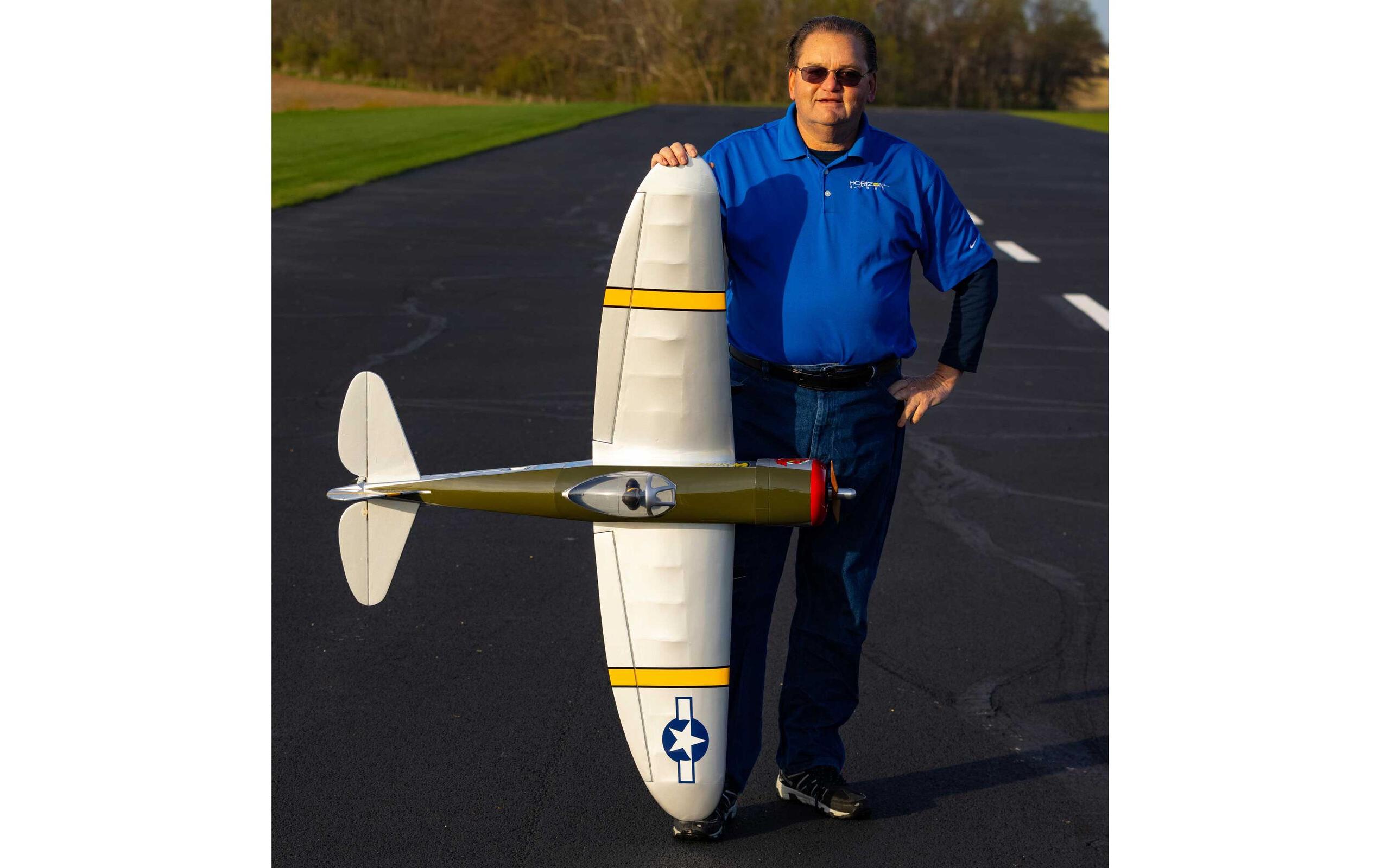 Warbird P-47 Thunderbolt 1435 mm PNP<br>Weitgehend vormontierter Warbird mit Brushless Antrieb
