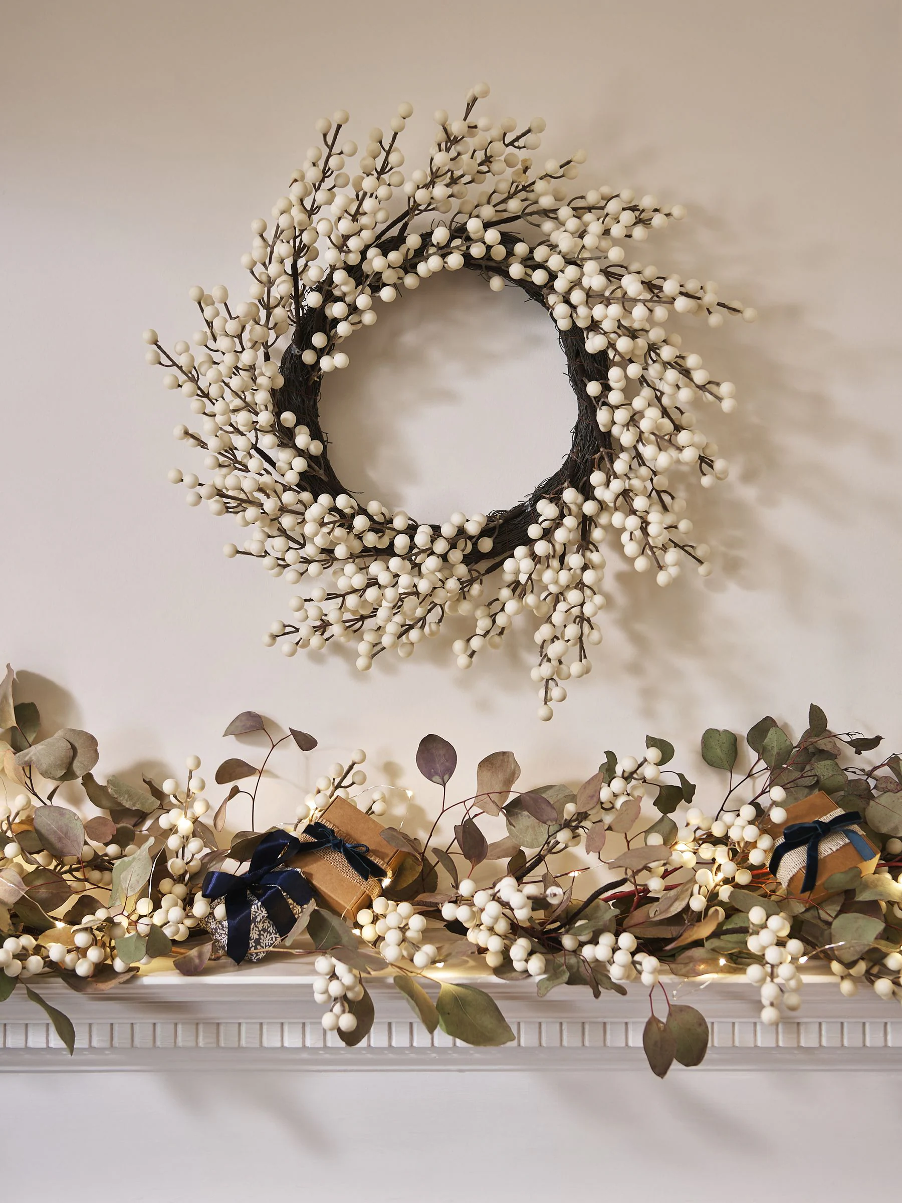 Artificial Berry Winter Wreath