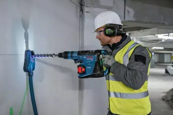 Bosch 0 611 917 120, SDS Max, Sort, Grøn, 4 cm, 360 rpm, 9 J, 3130 bpm or slag i minuttet - SOLO