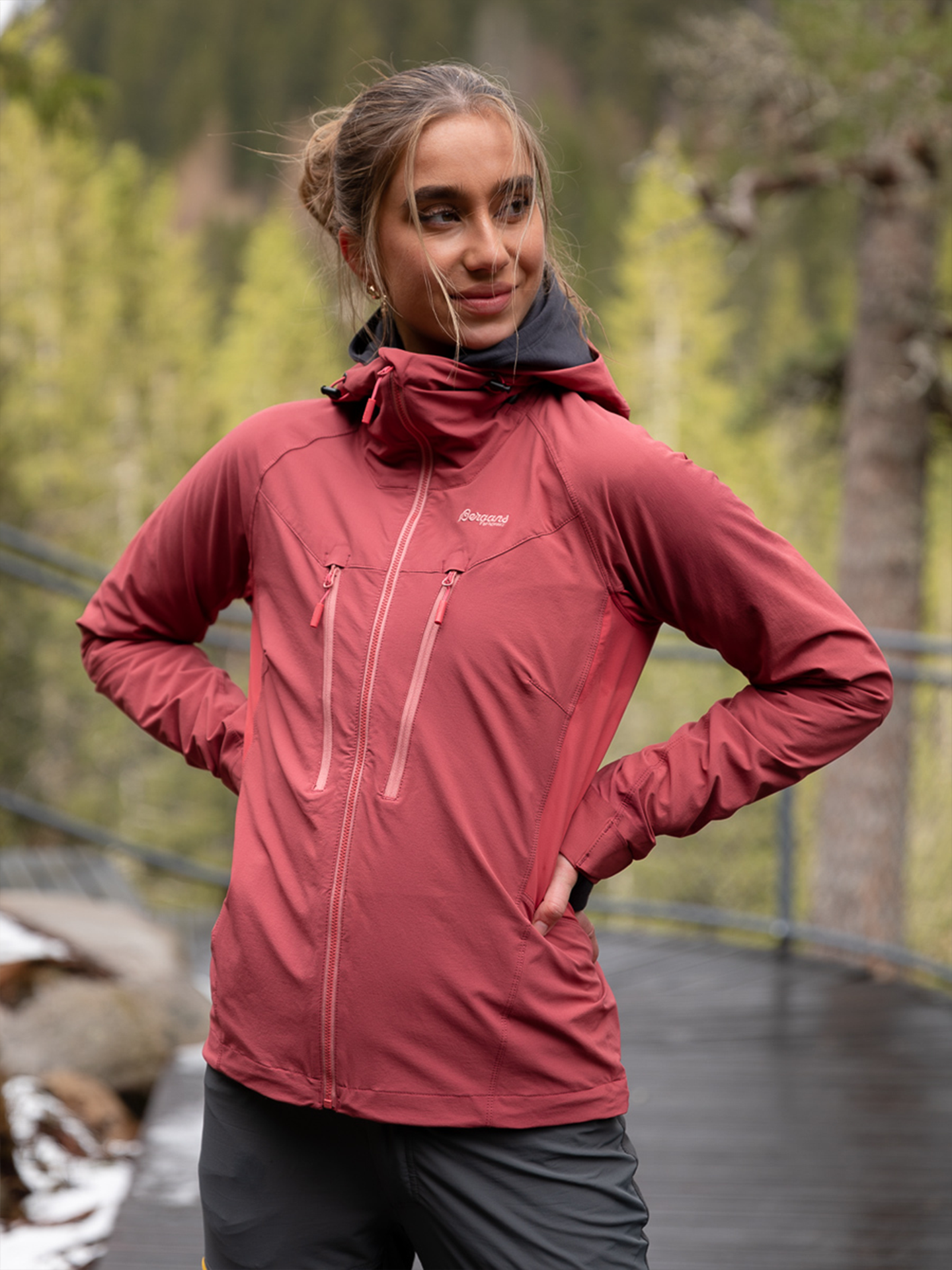Cecilie Mountain Softshell Jacket