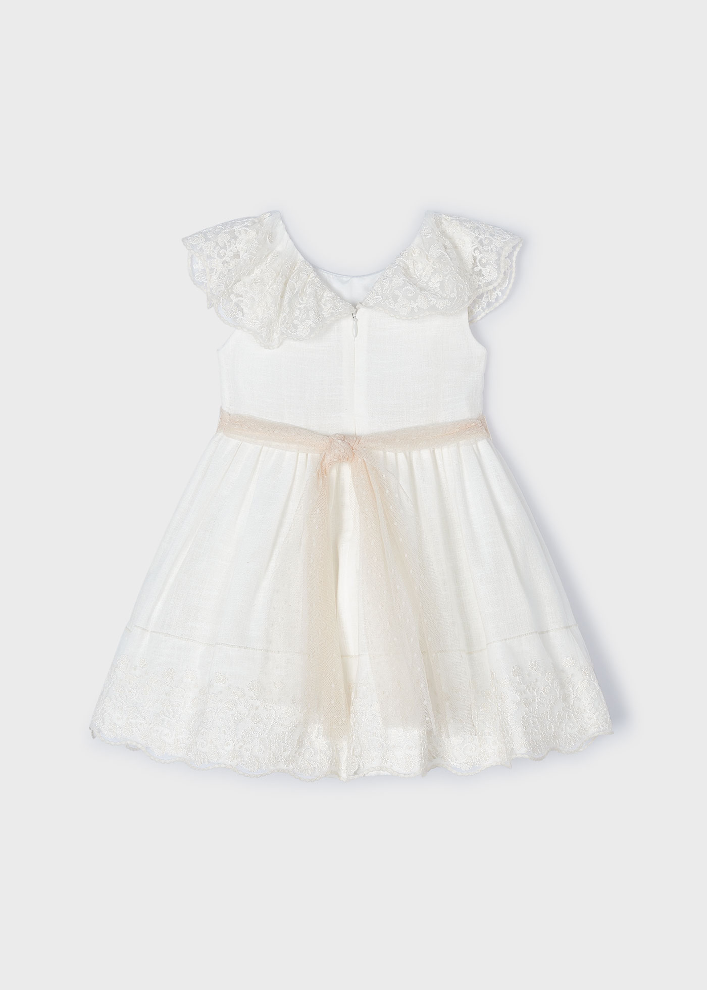 Vestido nude de renda com faixa plumetti para meninas