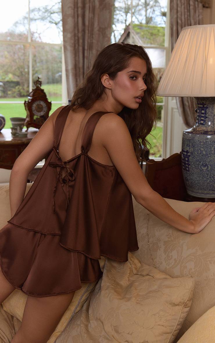 Chocolat Ensemble Caraco Et Short En Satin Babydoll