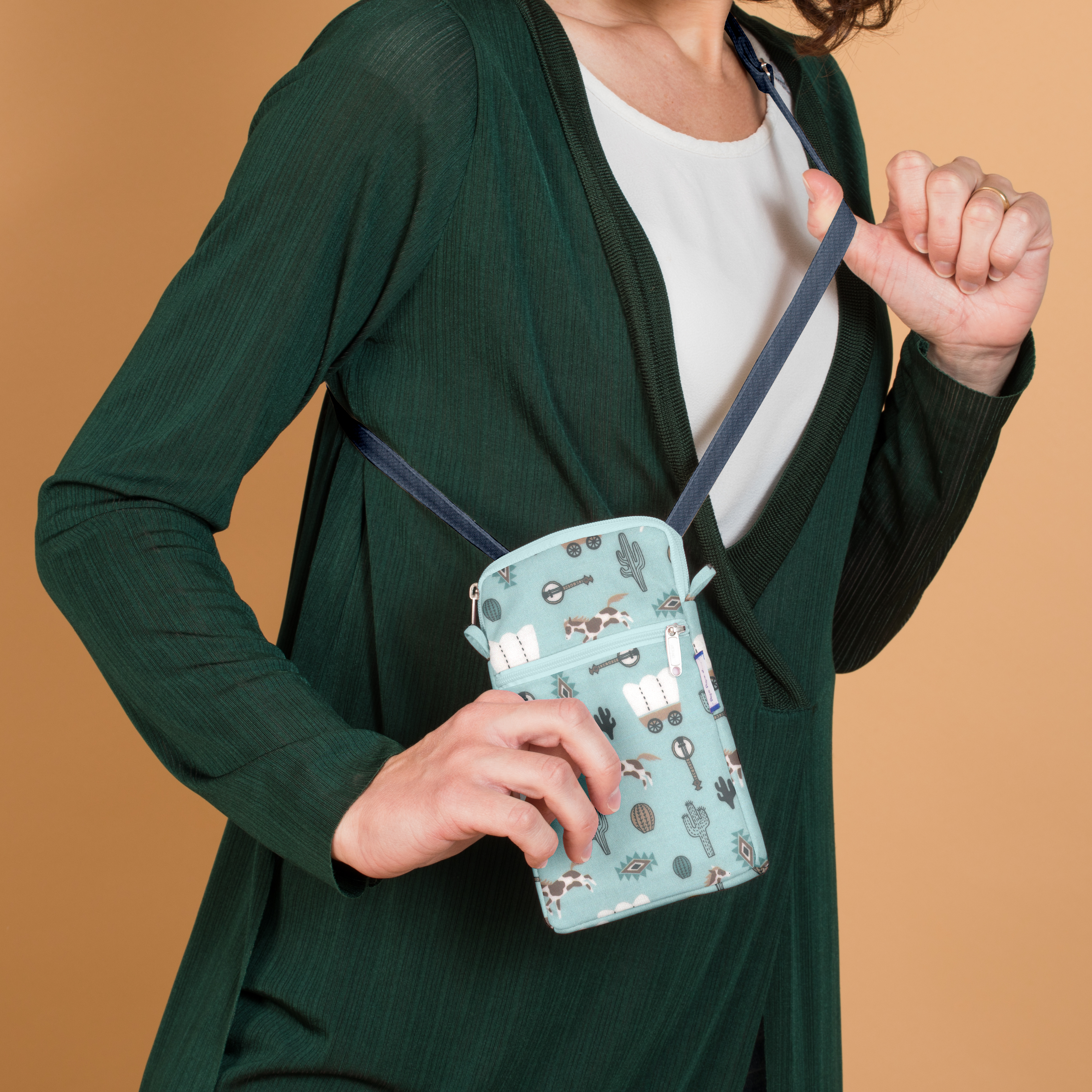 Pochette Téléphone Matelassée Bleu Western