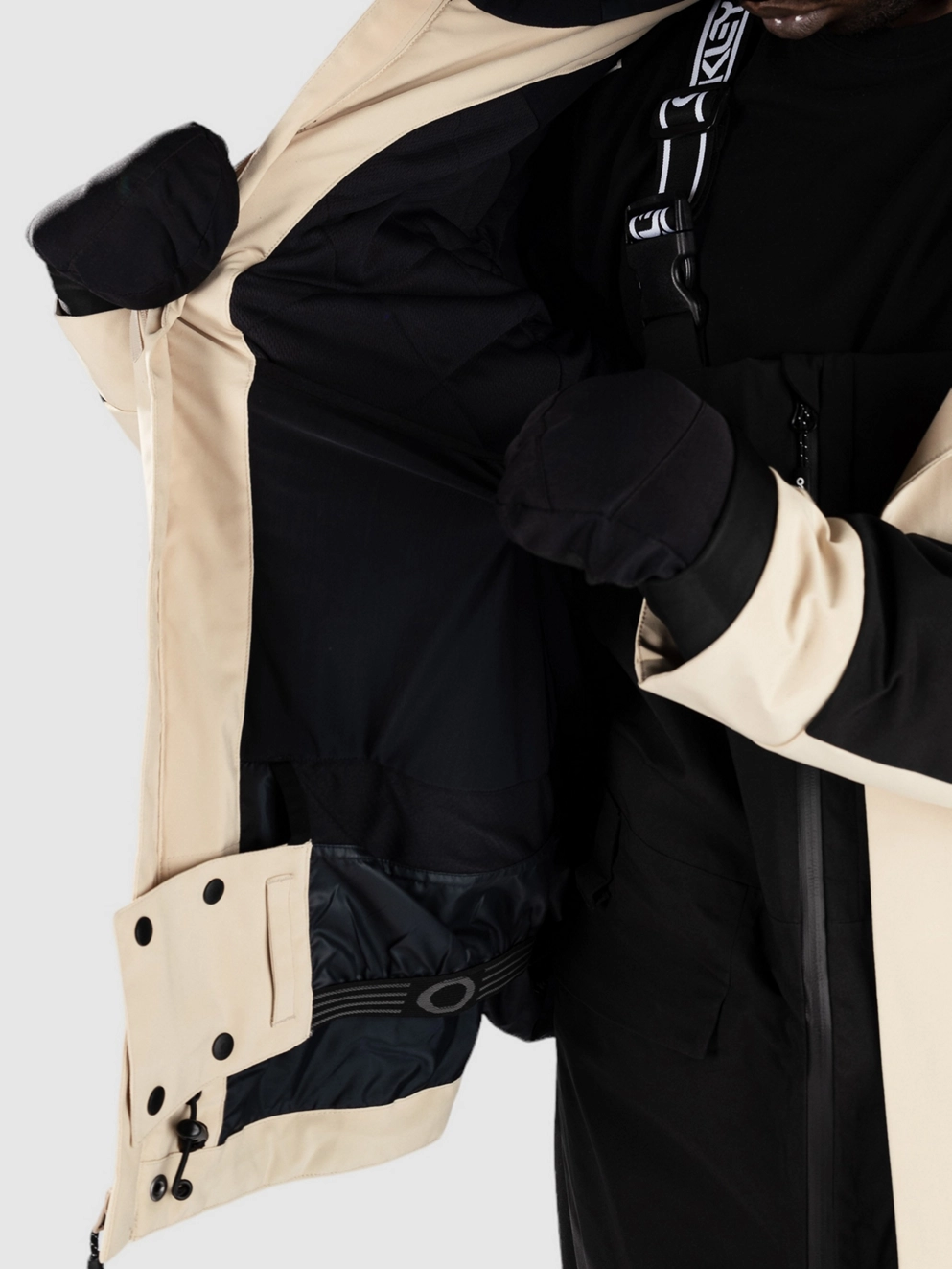 Oakley TNP TBT Insulated Jacket humus/blackout