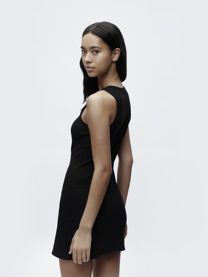 Vestido curto de alças finas - Preto