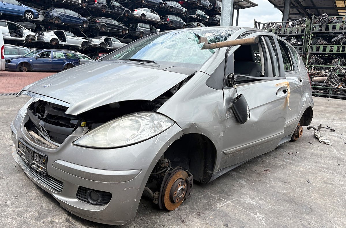 Auto zertrümmern Schloß Holte-Stukenbrock