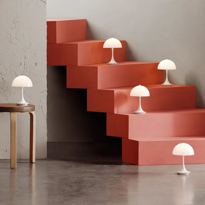 Louis Poulsen - Panthella 160 Portable Akku LED-Tischleuchte, schwarz