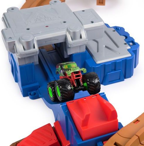 Monster Jam Supercharge Speedway Playset