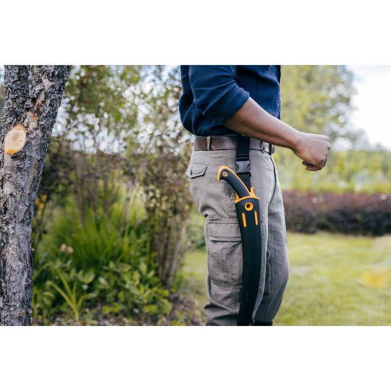 Scie de jardin professionnelle à lame courbe 33 cm Fiskars SW330