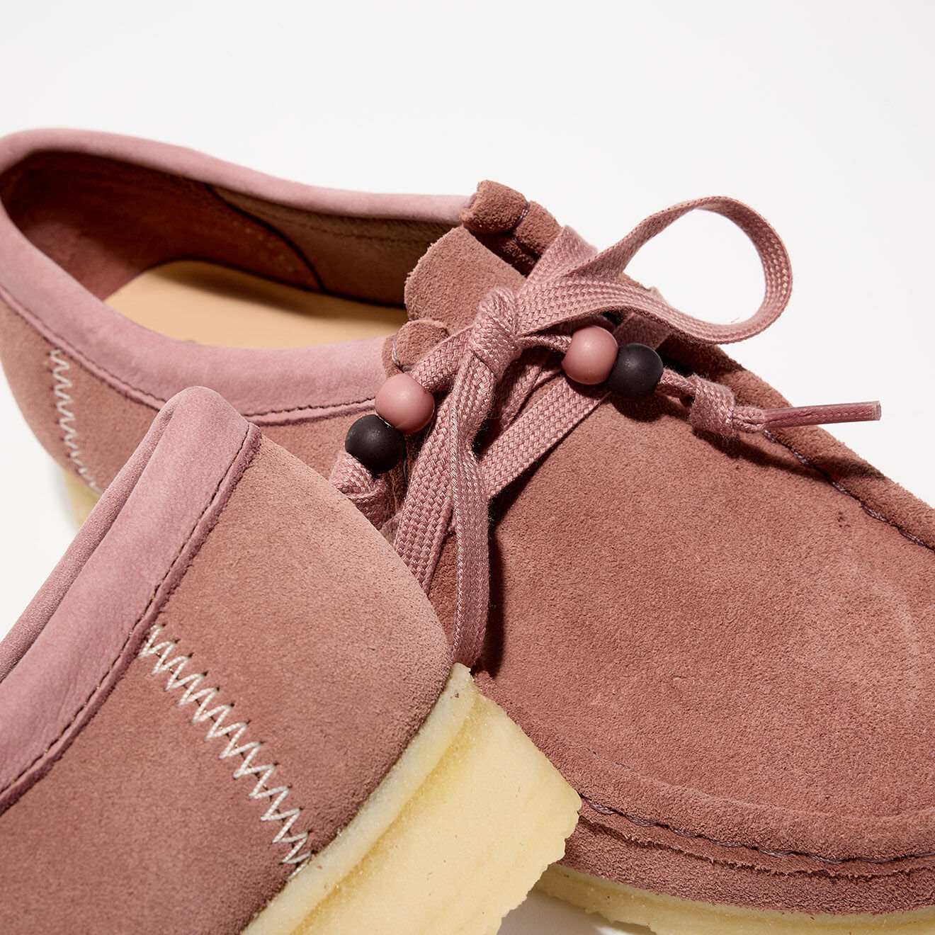 Clarks Originals Derbies en Velours de Cuir Wallabee vieux rose