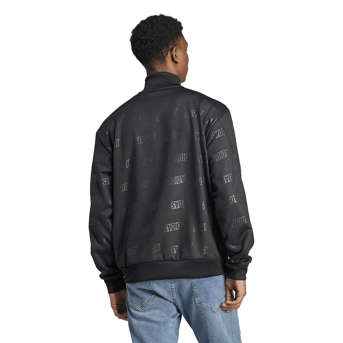 ADIDAS ROUPAS ESPORTIVAS<br>Suéter com gola alta e zíper, marca amada