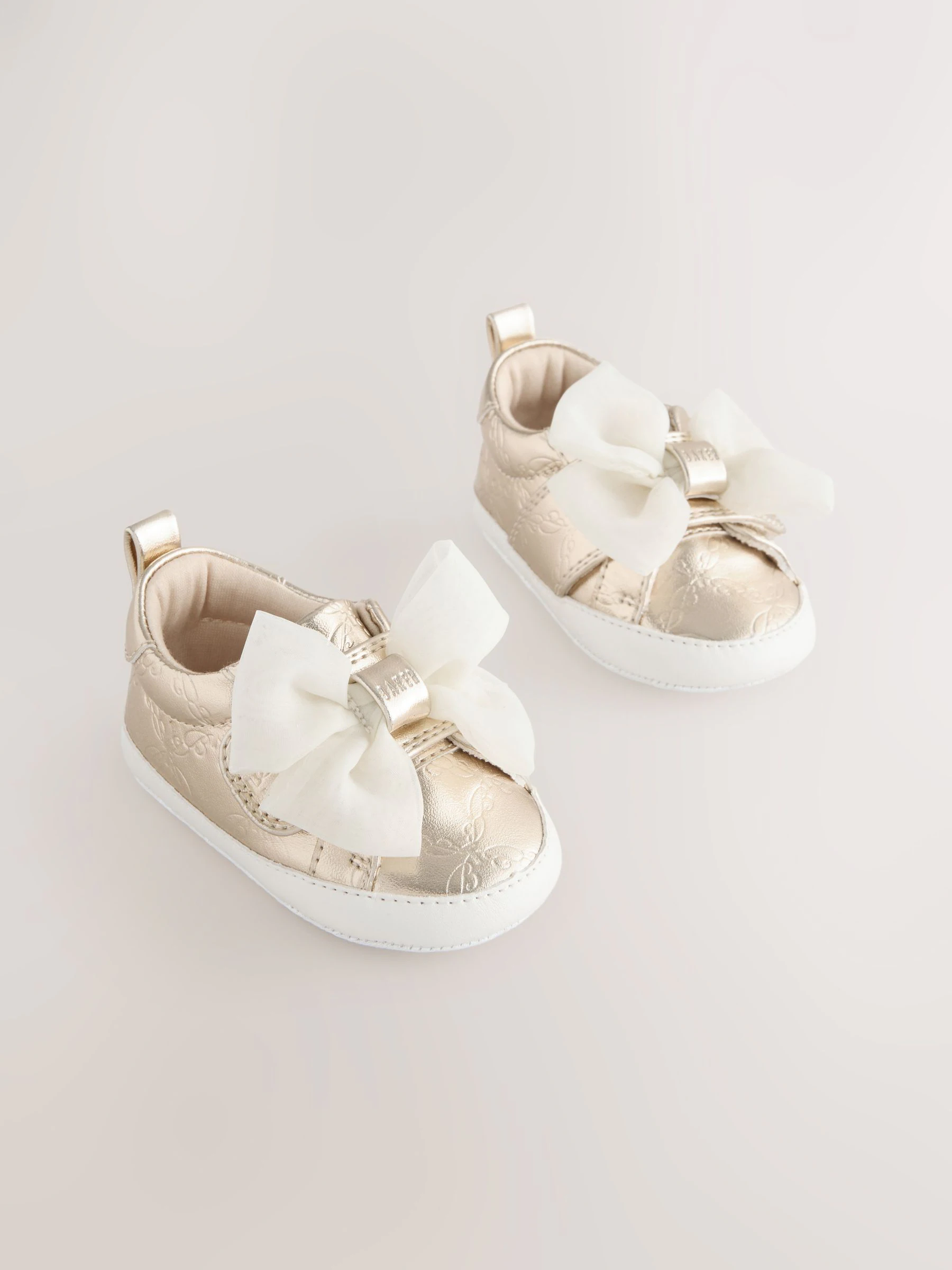 Goud - Baker by Ted Baker - Organza strik Padders trainers voor babymeisjes