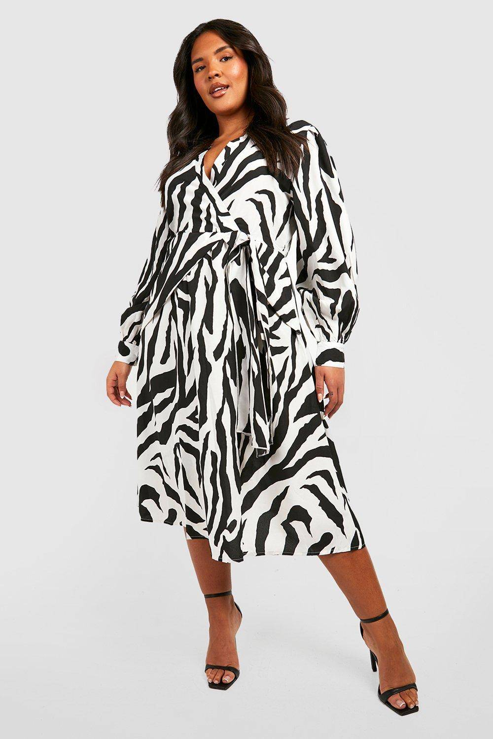 boohoo Grande taille - Robe patineuse mi-longue imprimée