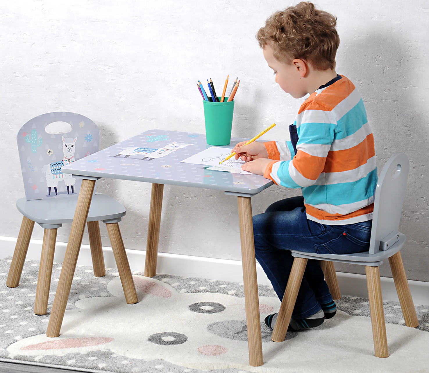 1 Kindertisch mit 2 Stühlen, FSC, Alpaka