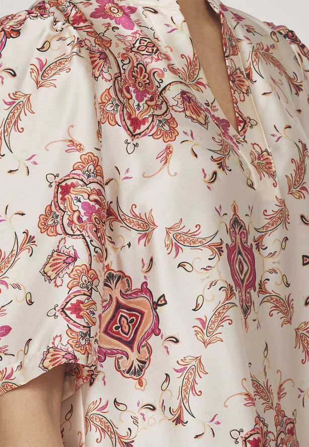 Love&Divine love1167 Pink paisley