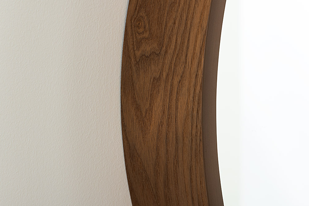 Runder Wandspiegel PORTRAIT 70cm braun Echtholzfurnier in Walnussholz-Design