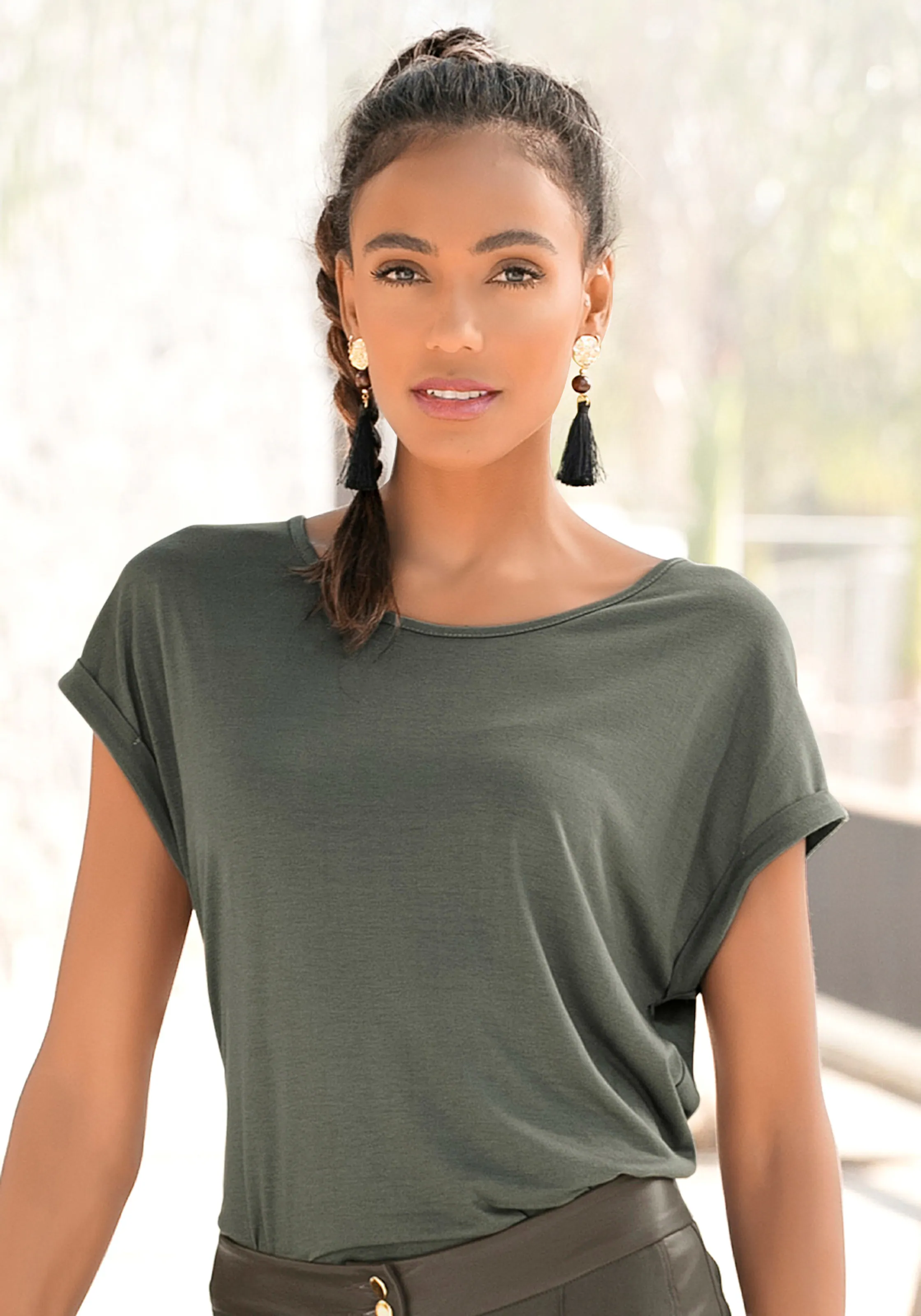 LASCANA Kurzarmshirt in khaki