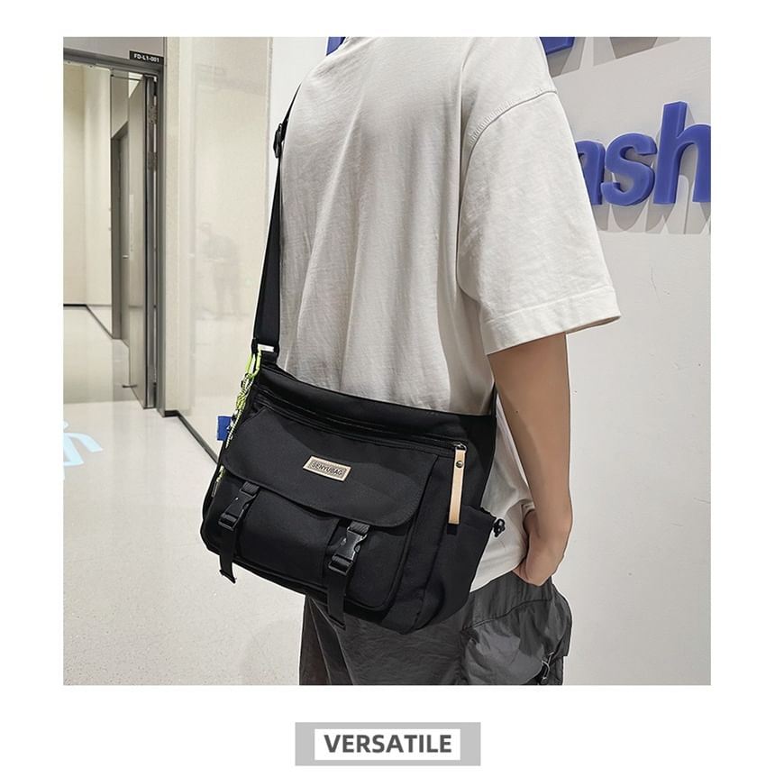 Hikuozy - Applique gespen multi-pocket crossbody tas / tascharm / set
