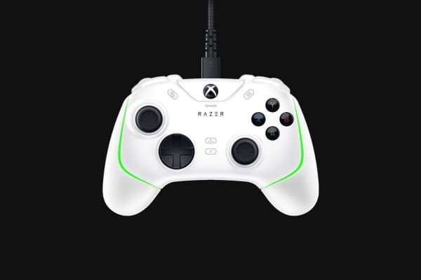Razer Wolverine V2 Chroma - Håndkonsoll - kablet - hvit - for Microsoft Xbox Series S, Microsoft Xbox One, PC, Microsoft Xbox Series X
