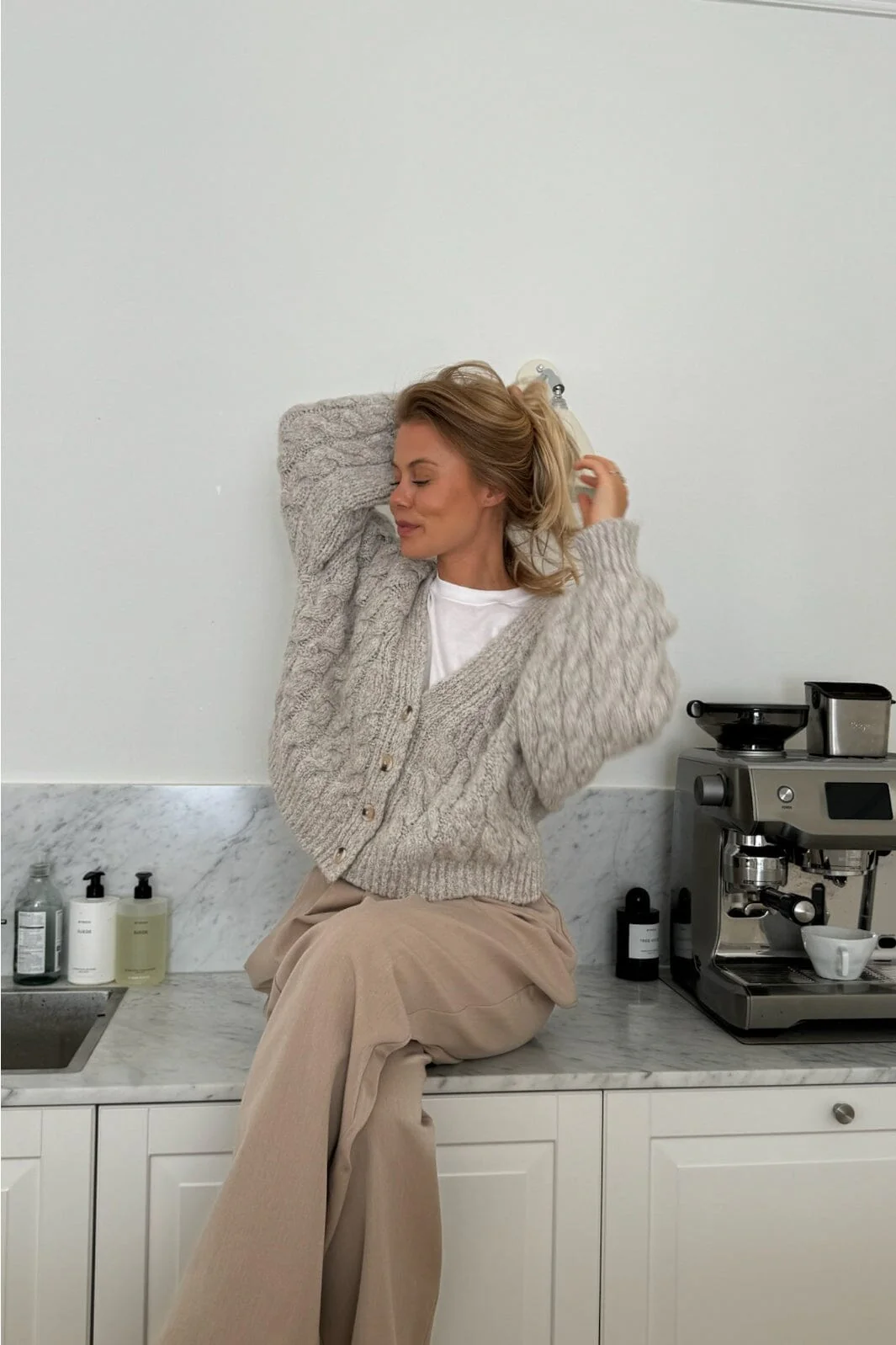 BYIC Siggaic Cardigan