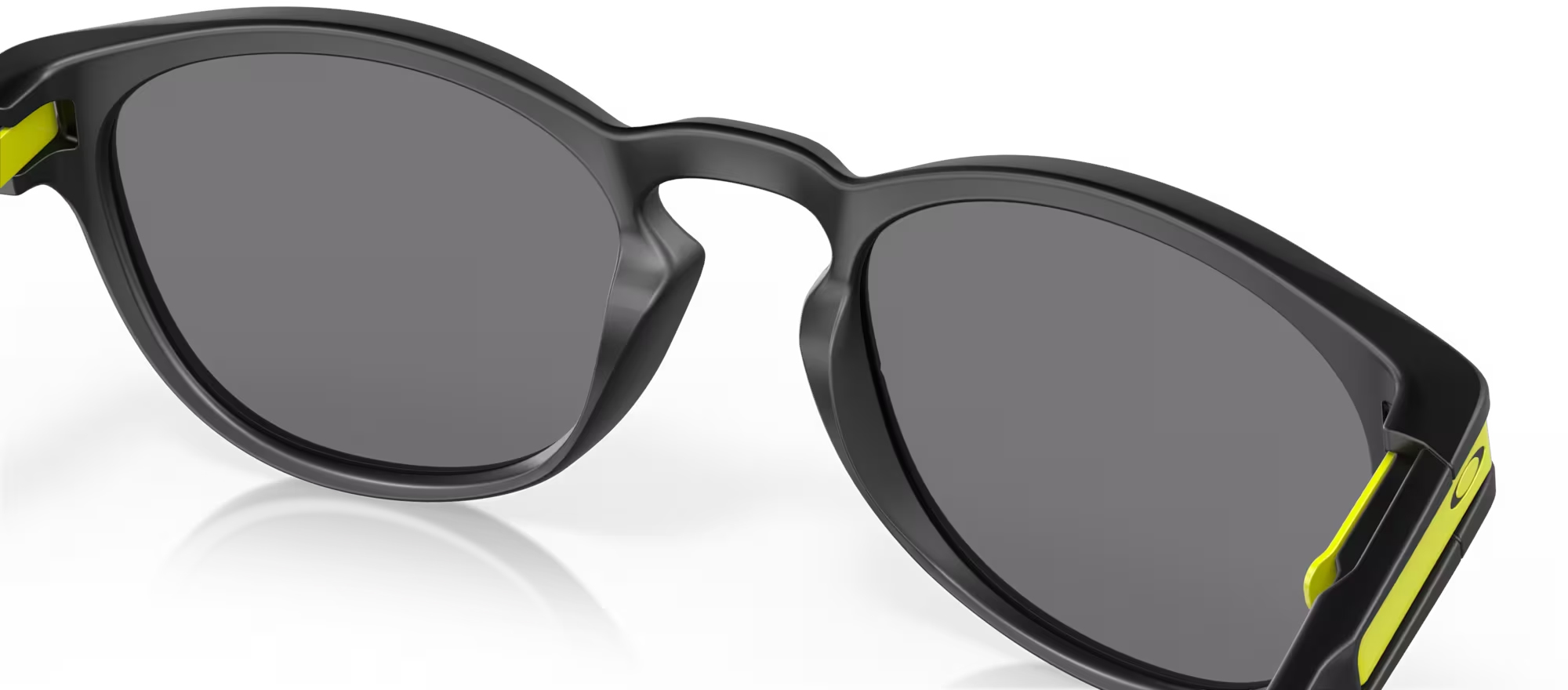 Latch 2153/Matte Black w/Chrome Iridium