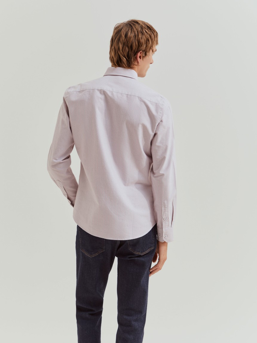 Camisa slim fit de algodão às riscas