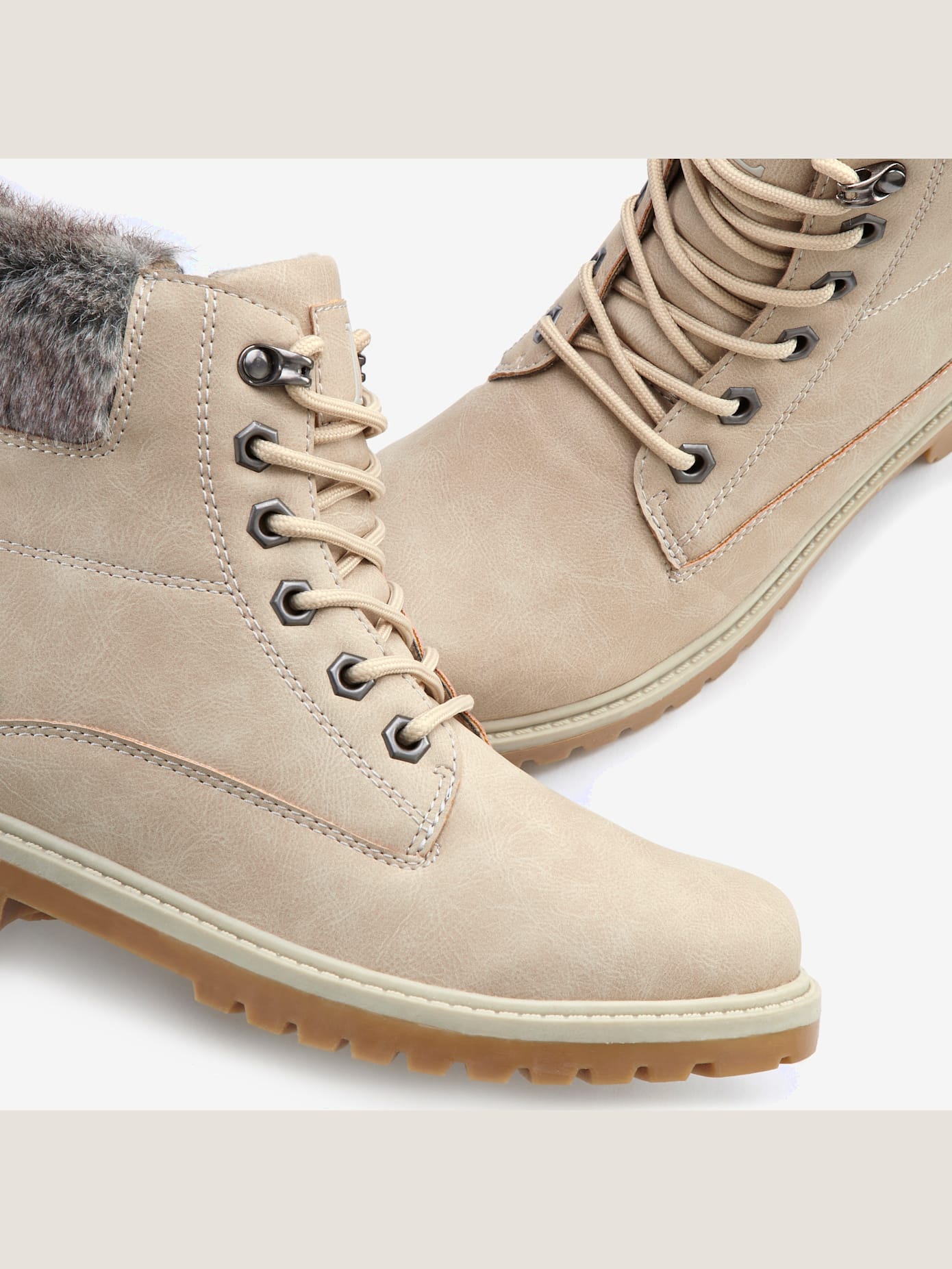 Bottines à lacets avec doublure toute douce