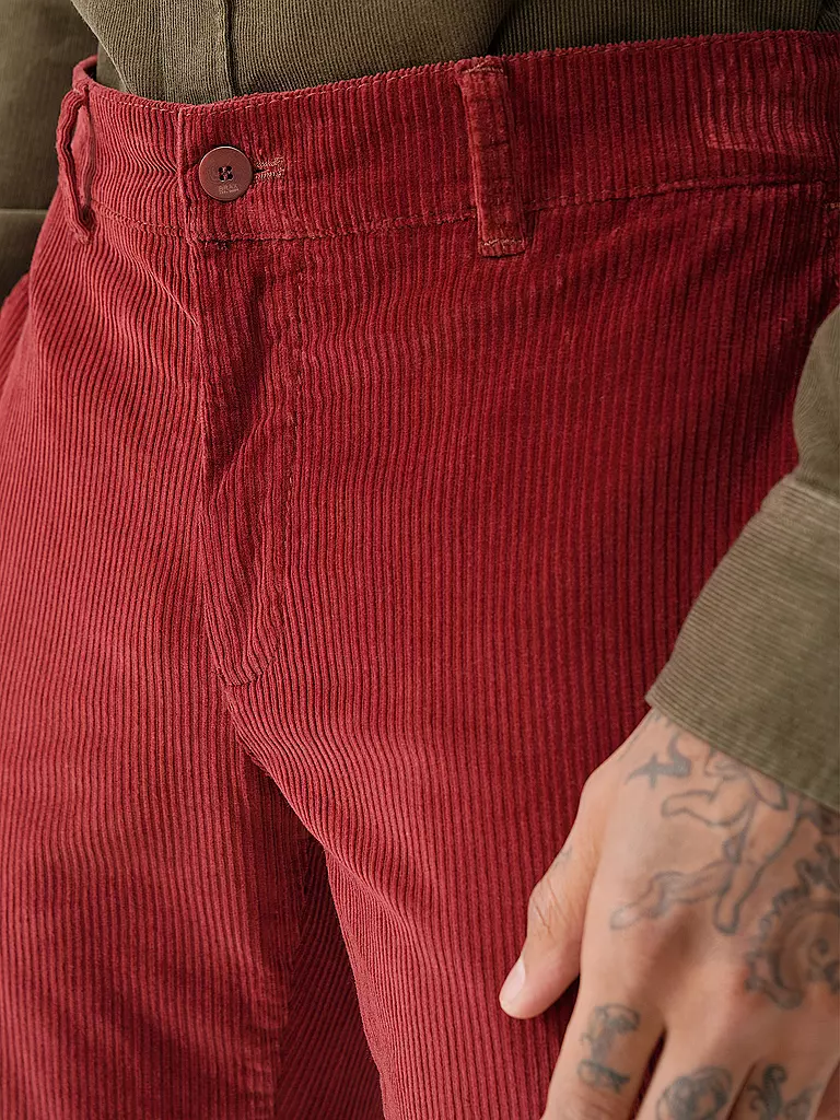 BRAX Cordhose FABIO JOG rot