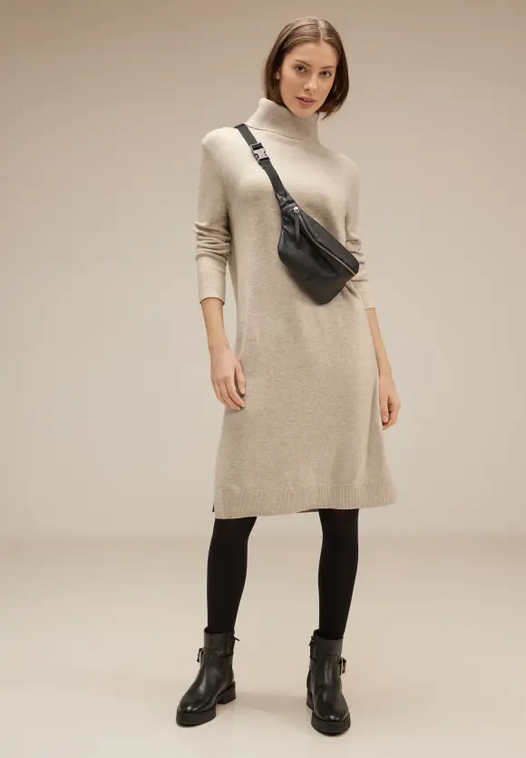 Strickkleid mit Rollkragen - spring sand melange