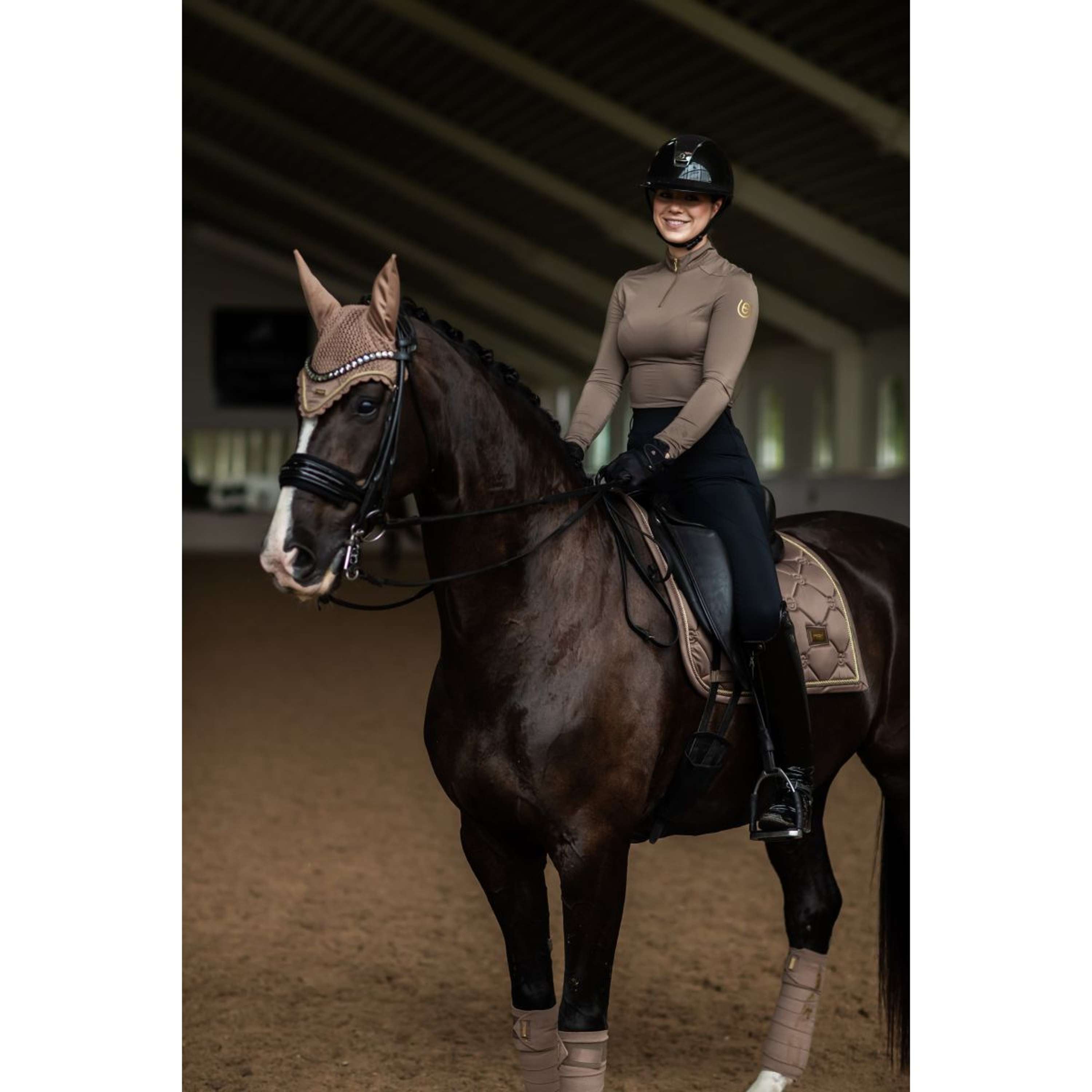 Equestrian Stockholm Oornetje Champagne