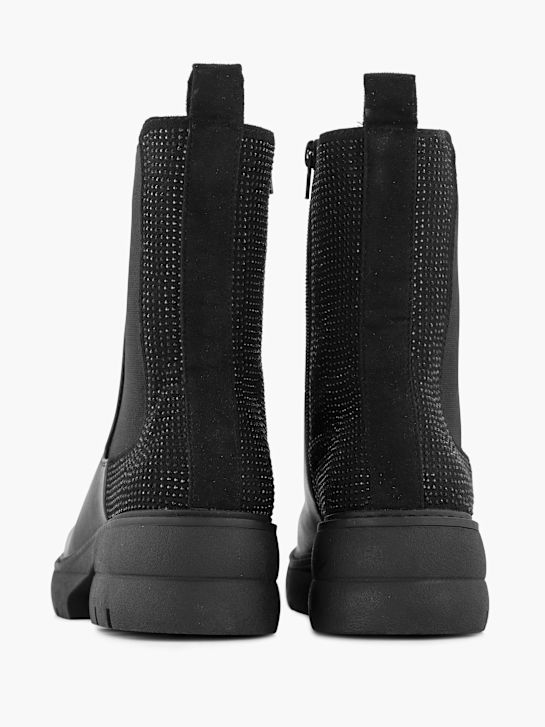 Claudia Ghizzani Chelsea boot