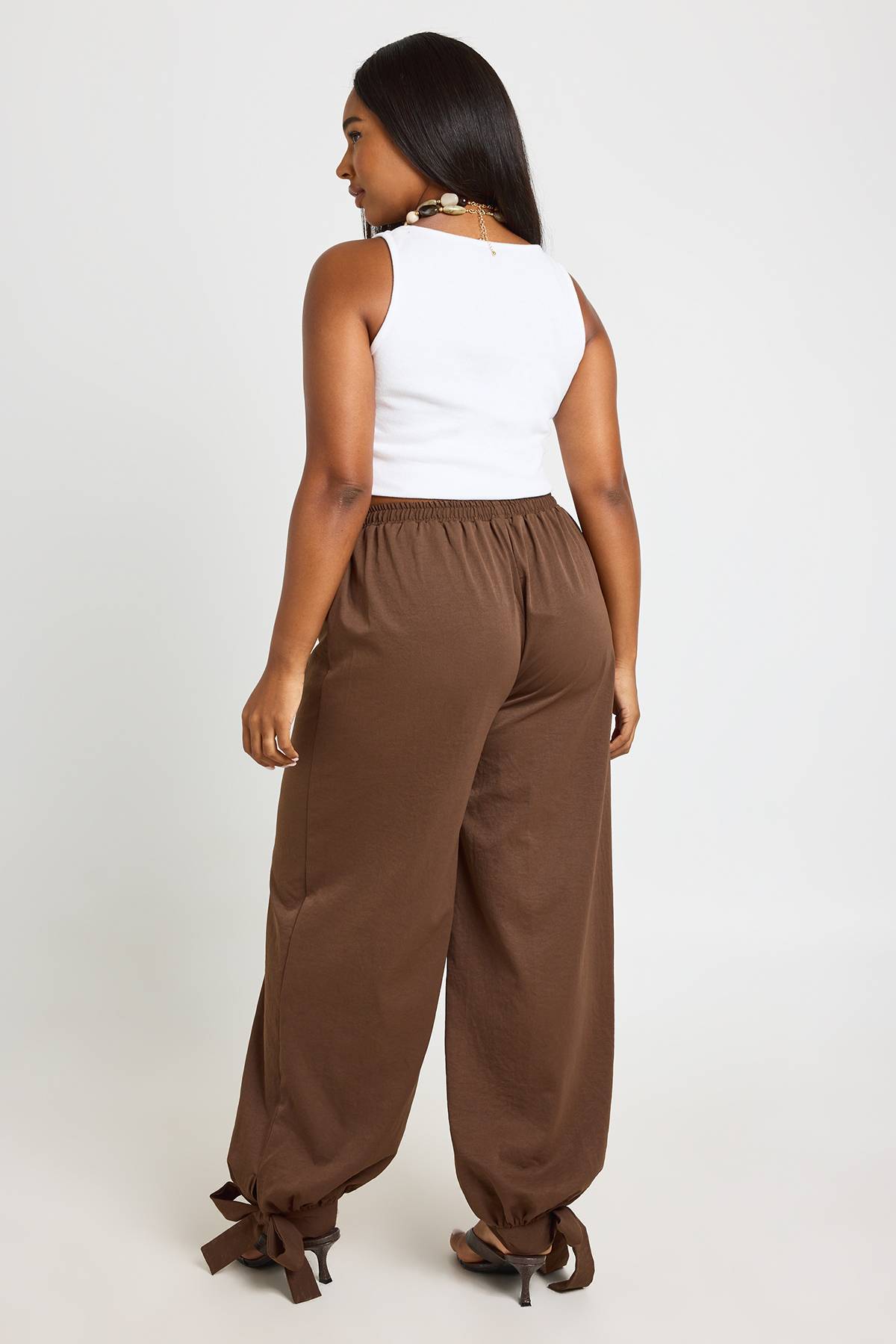 boohoo Pantalon Ballon Avec Détail De Lien À Nouer