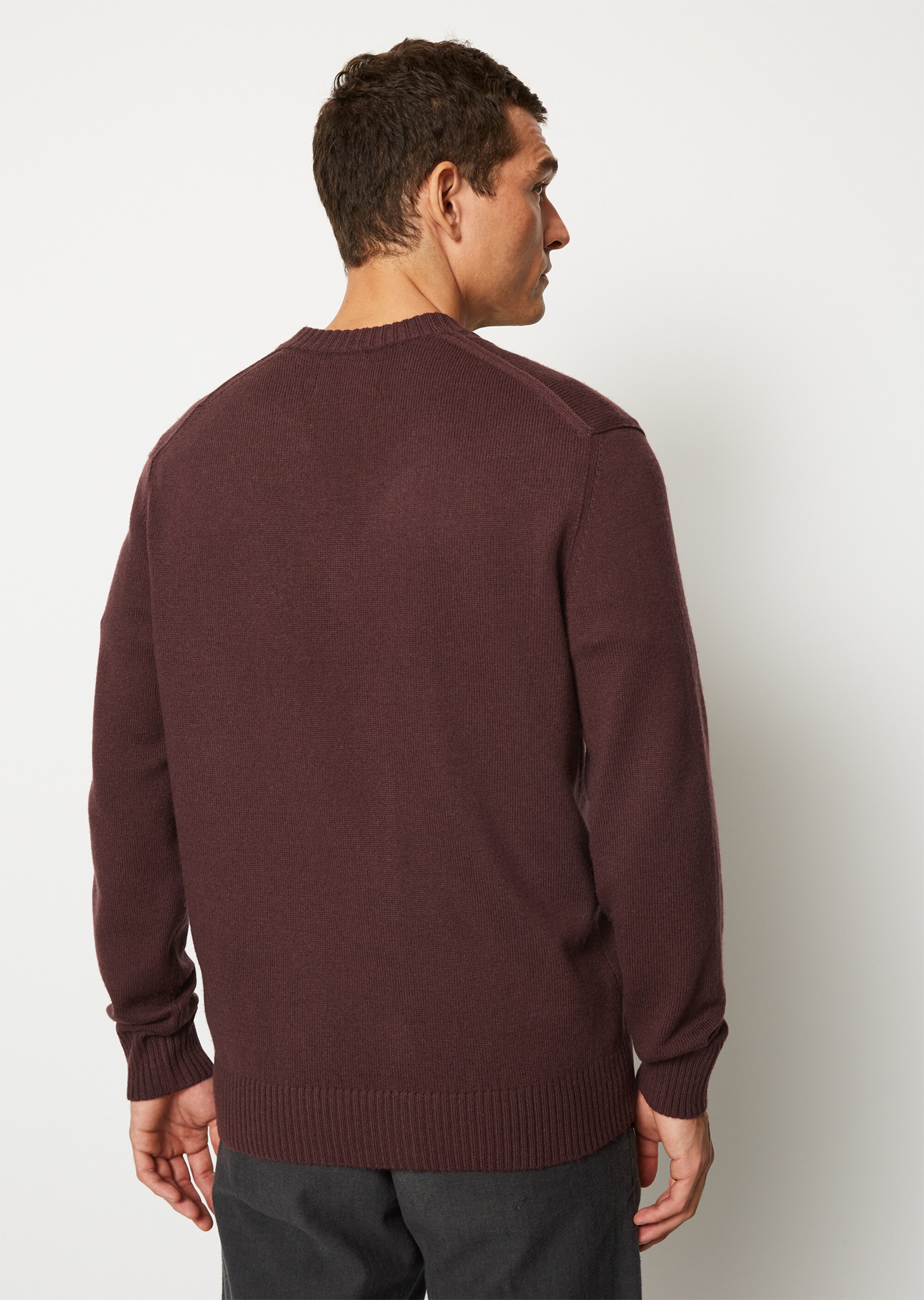 Pullover regular aus softem Lambswool-Blend