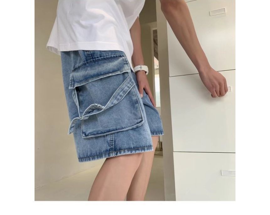DuckleBeam - Mid Rise Washed Denim Cargo Shorts