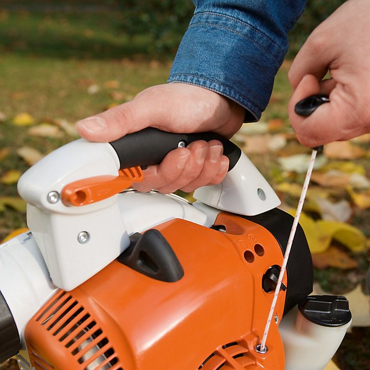 Aspirateur souffleur broyeur thermique Stihl SH56 27 cc