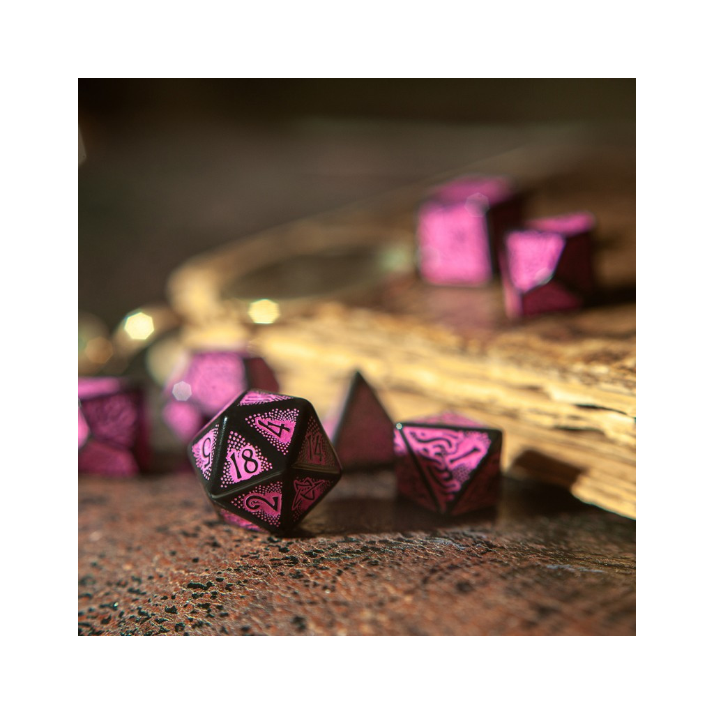 Call of Cthulhu 7th Edition Black & magenta Dice Set