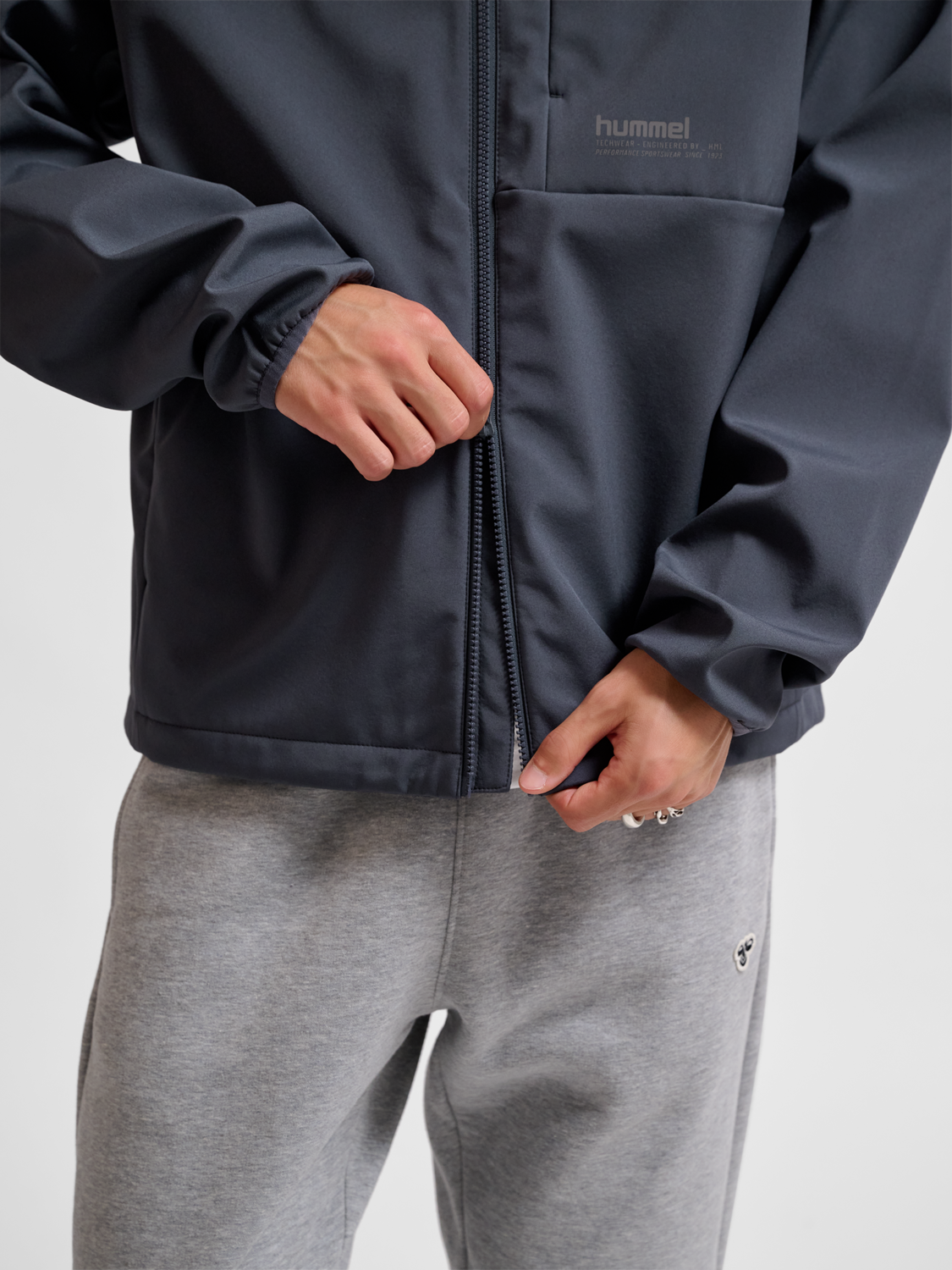 hmlLOOSE SOFTSHELL JACKET